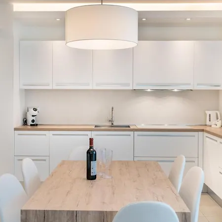 Mirabilia 108 - Poetto - Parking *